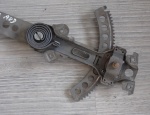 LEVE-VITRE AVANT DROIT 1237202246 MERCEDES W123