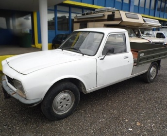 PEUGEOT 504 PLATEAU