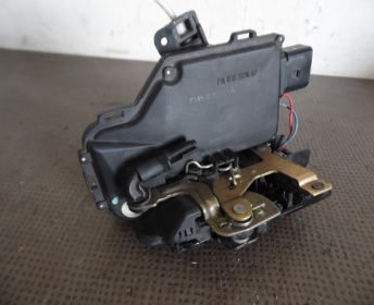 SERRURE DROITE 8N1837016 PORSCHE 996 & BOXSTER 986