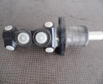 MAITRE CYLINDRE DE FREINS 4601.66 PEUGEOT 205 T16