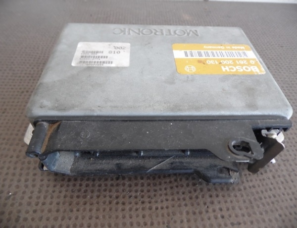 CALCULATEUR MOTRONIC 0261200130 ALFA ROMEO 164 3.0 V6 QV 12V