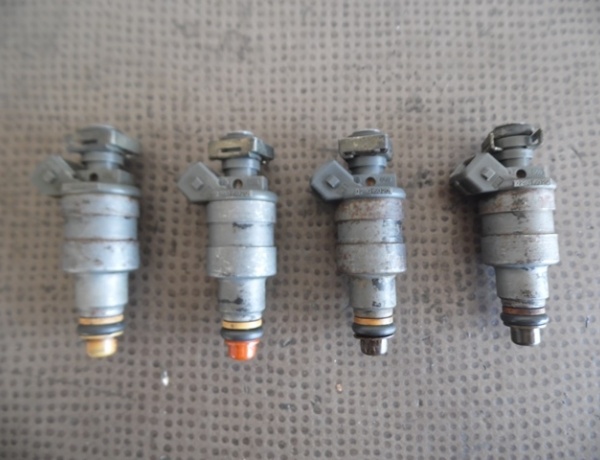 INJECTEURS 0280150201 94460111001 PORSCHE 944-1