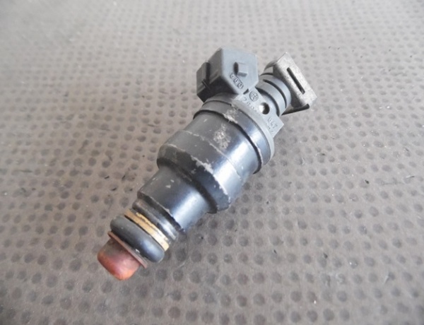 INJECTEURS 94460611400 / 0280150824 PORSCHE 944 2,7