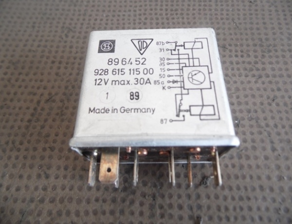 RELAIS DEGIVRAGE 92861511500 PORSCHE 928
