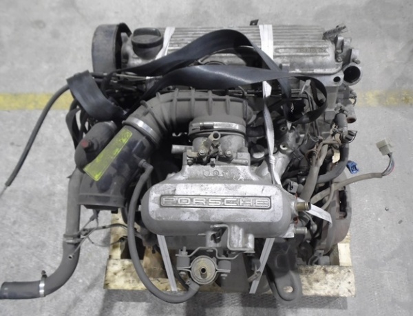 MOTEUR PORSCHE 924