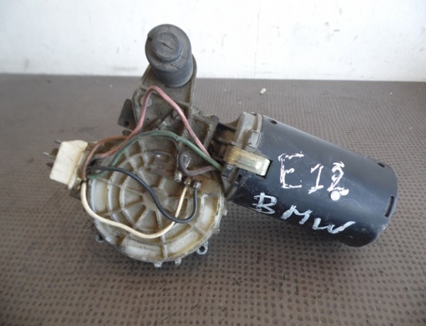 MOTEUR ESSUIE-GLACE 1395105324 / 61611367808 BMW E12