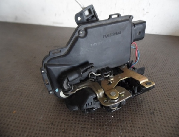 SERRURE DROITE 8N1837016 PORSCHE 996 & BOXSTER 986