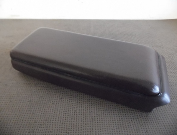 BOITE A CASSETTES PORSCHE 928 / 944 / 924