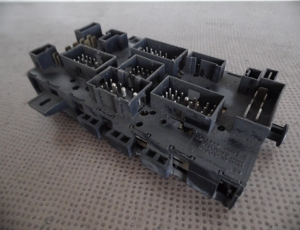 CENTRALE ELECTRIQUE 171941813D VW GOLF II