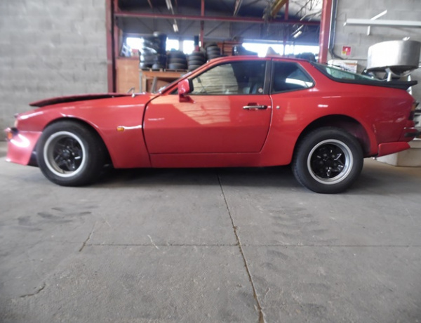 PIECES PORSCHE 944